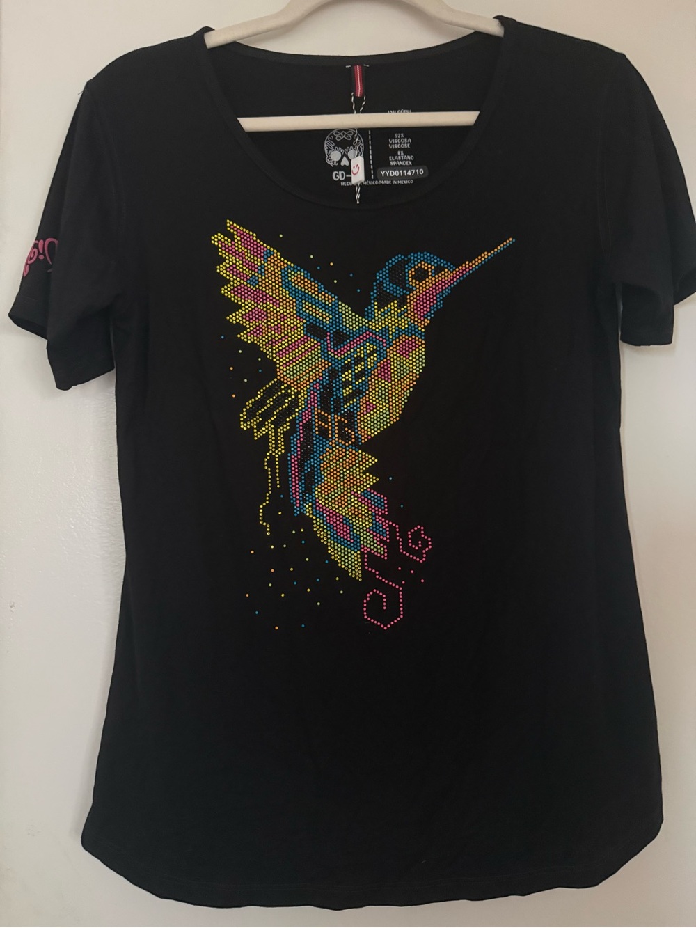 T-shirt with bird design